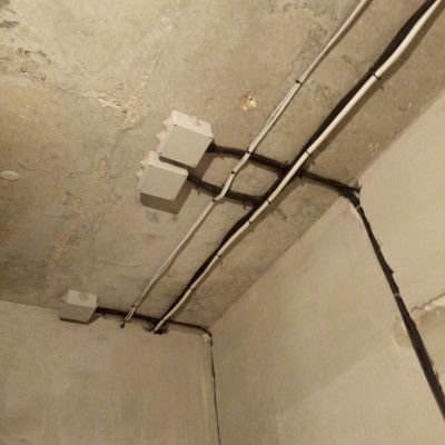 Прокладка силовых и слаботочных сетей