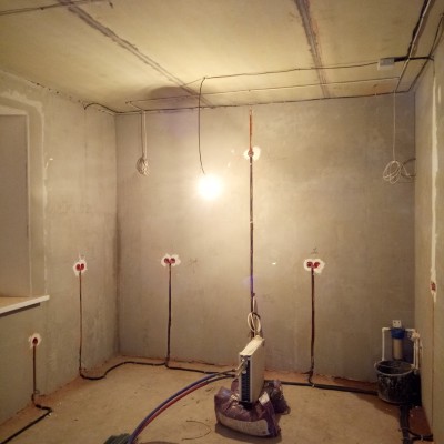 Прокладка силовых и слаботочных сетей