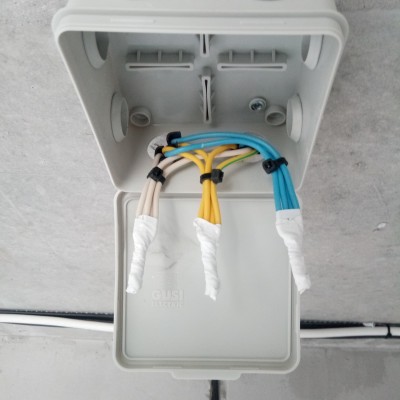 Прокладка силовых и слаботочных сетей