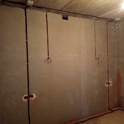 Прокладка силовых и слаботочных сетей